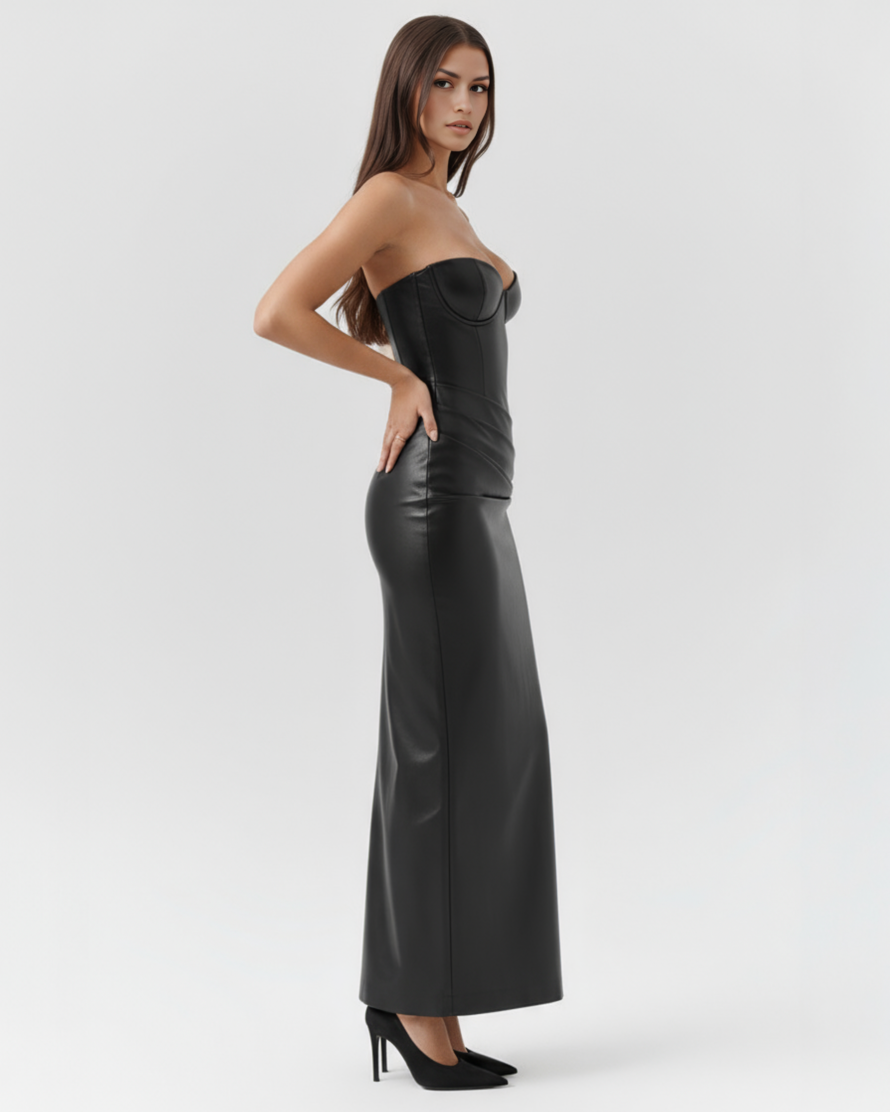 Vestido largo efecto piel con escote palabra de honor