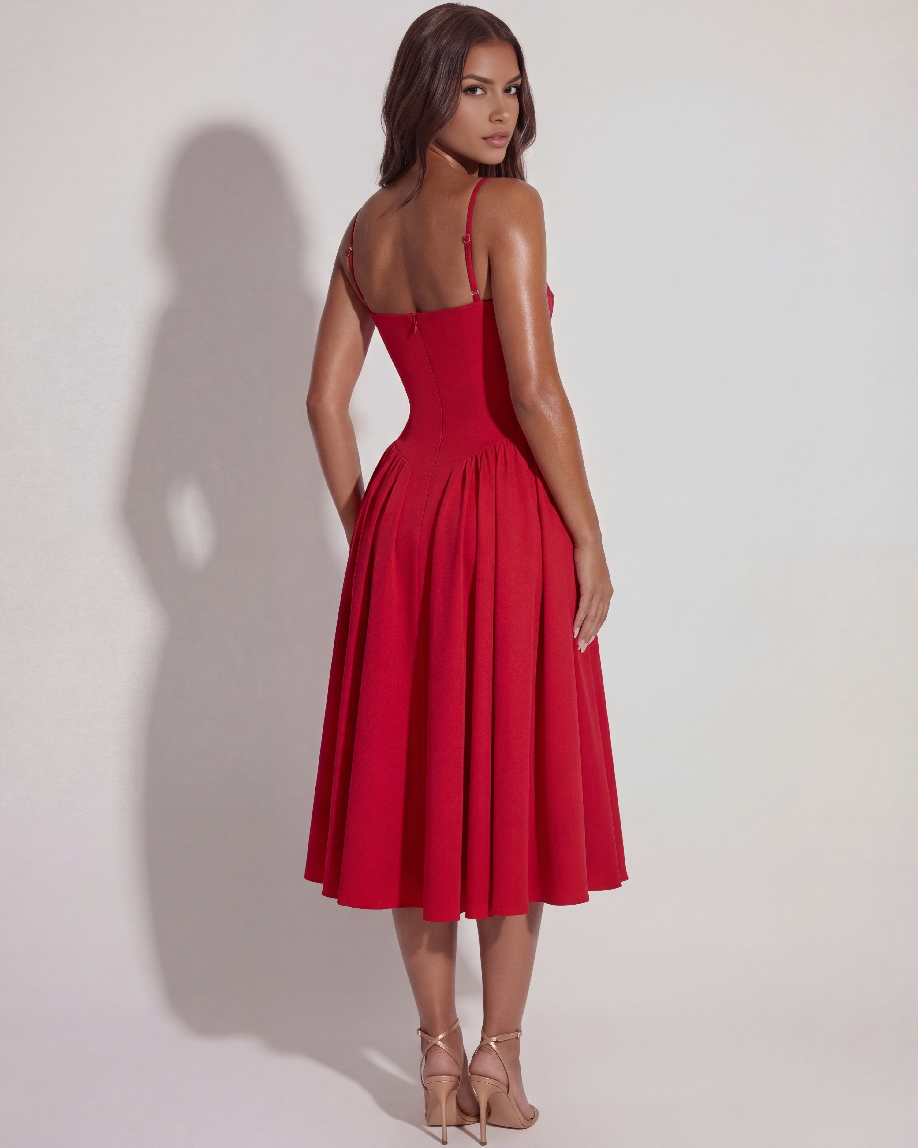 Vestido midi con corsé y falda fluida