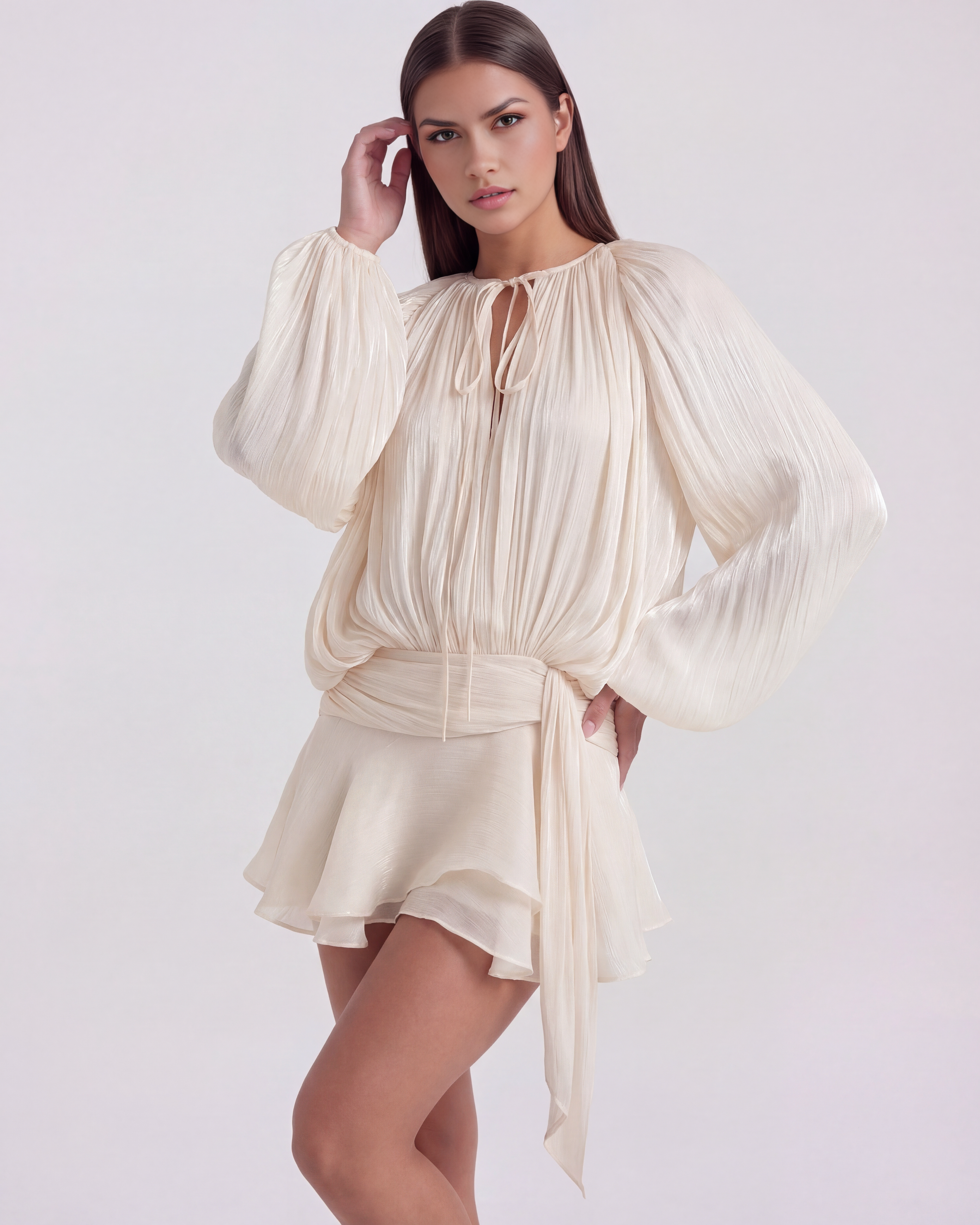 Vestido corto fluido con manga abullonada