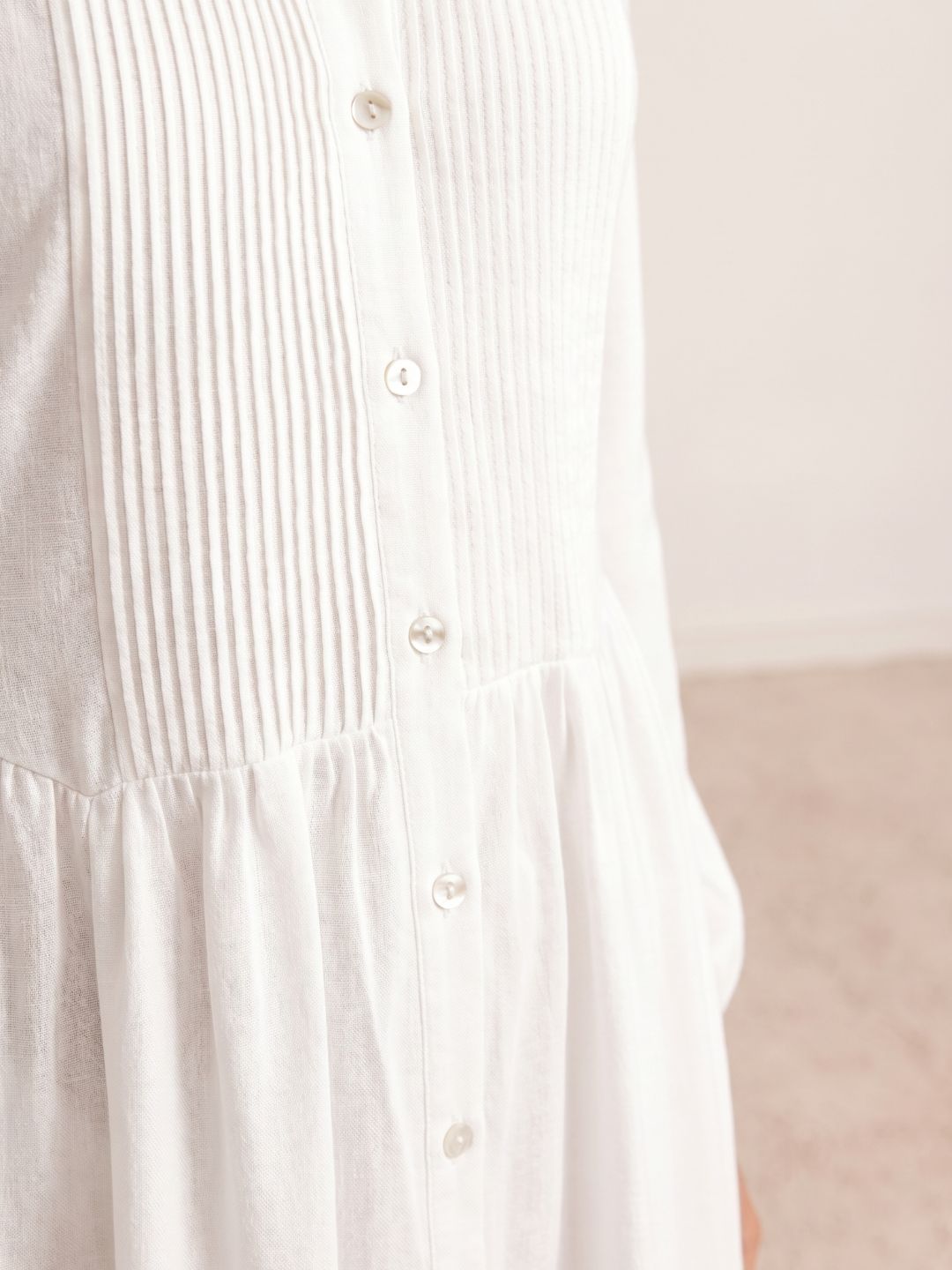 Vestido camisero plisado