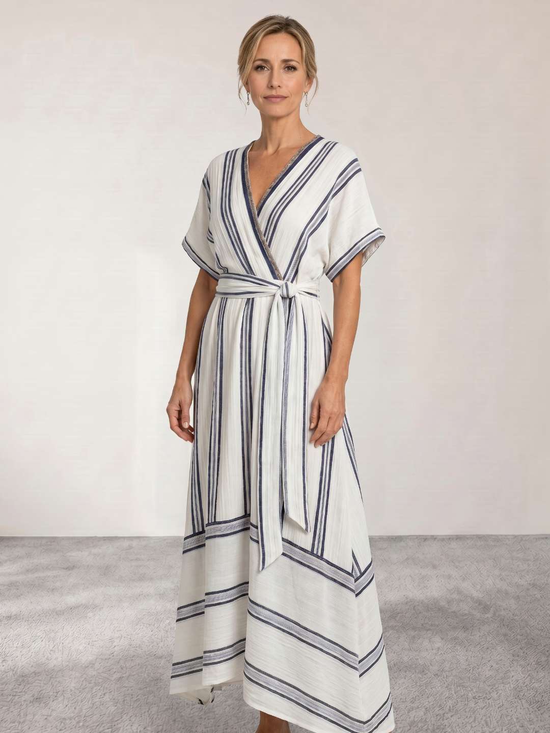 Vestido midi cruzado con cinturón