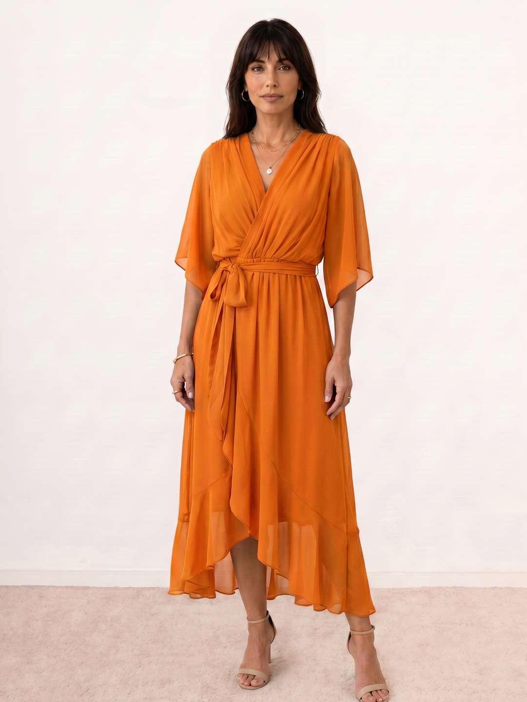 Vestido midi cruzado con cinturón