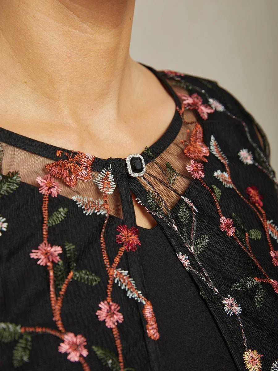 Chaqueta de encaje floral bordado con cierre de strass - Nhaura