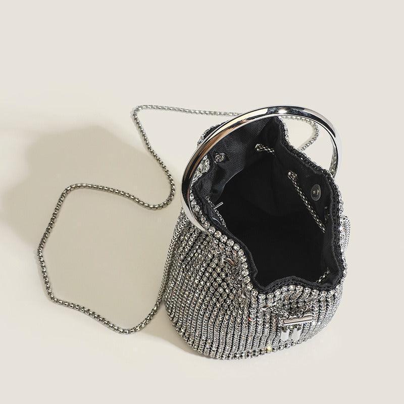 Clutch con cadena de strass - Nhaura