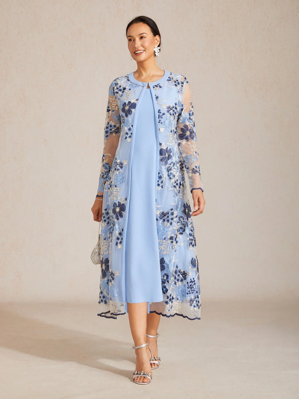 Conjunto de vestido floral bordado en encaje y tul - Nhaura