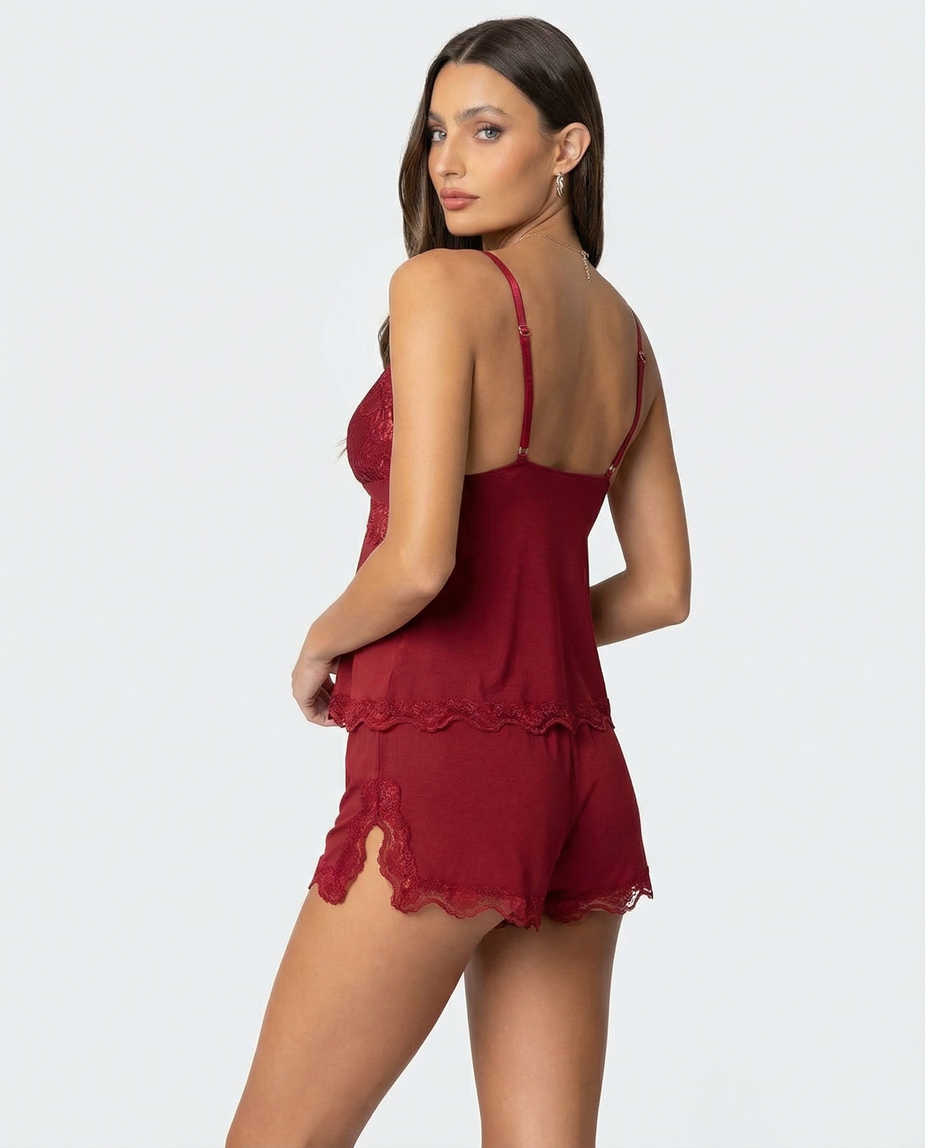 Conjunto lencero con encaje