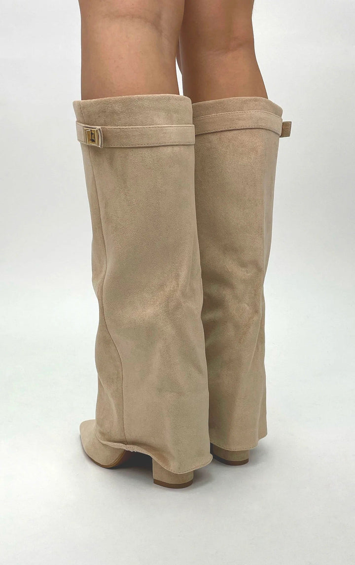 Botas altas efecto ante elegantes