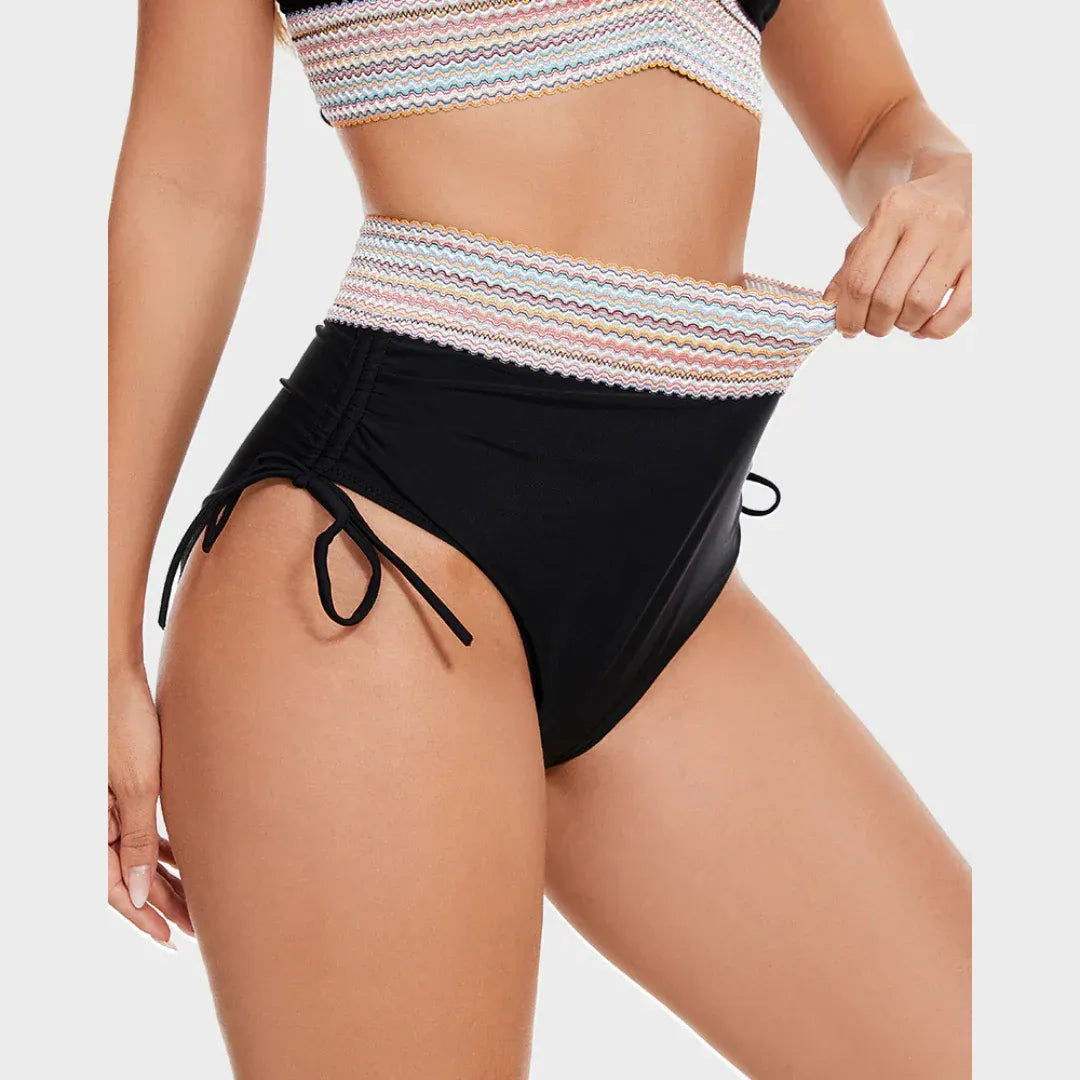 Bikini de tiro alto con top halter y detalle elástico