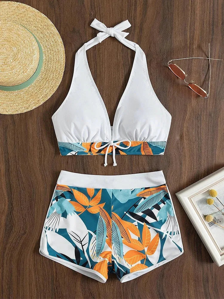 Bikini con short de tiro medio y top halter
