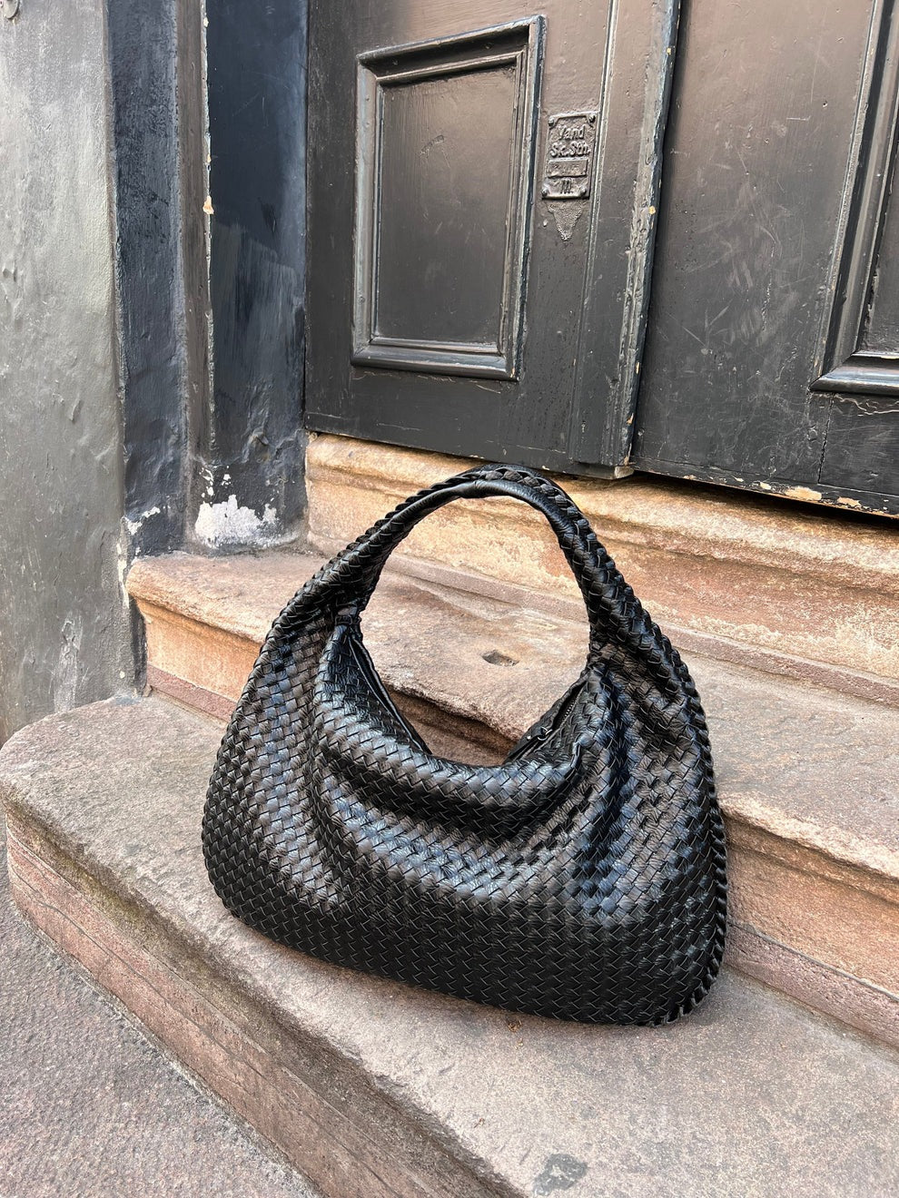 Bolso hobo trenzado elegante