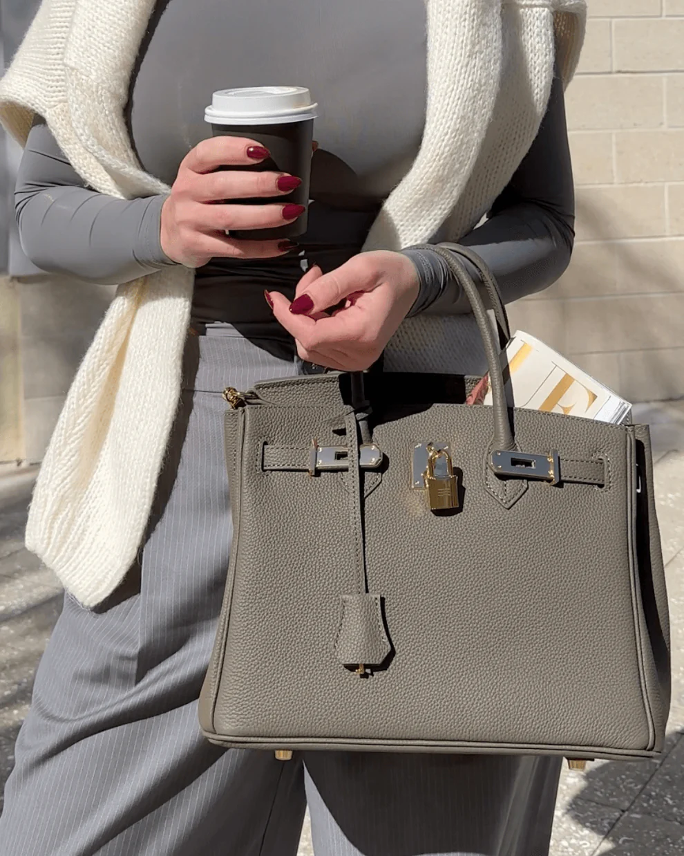 Bolso tipo Birkin elegante