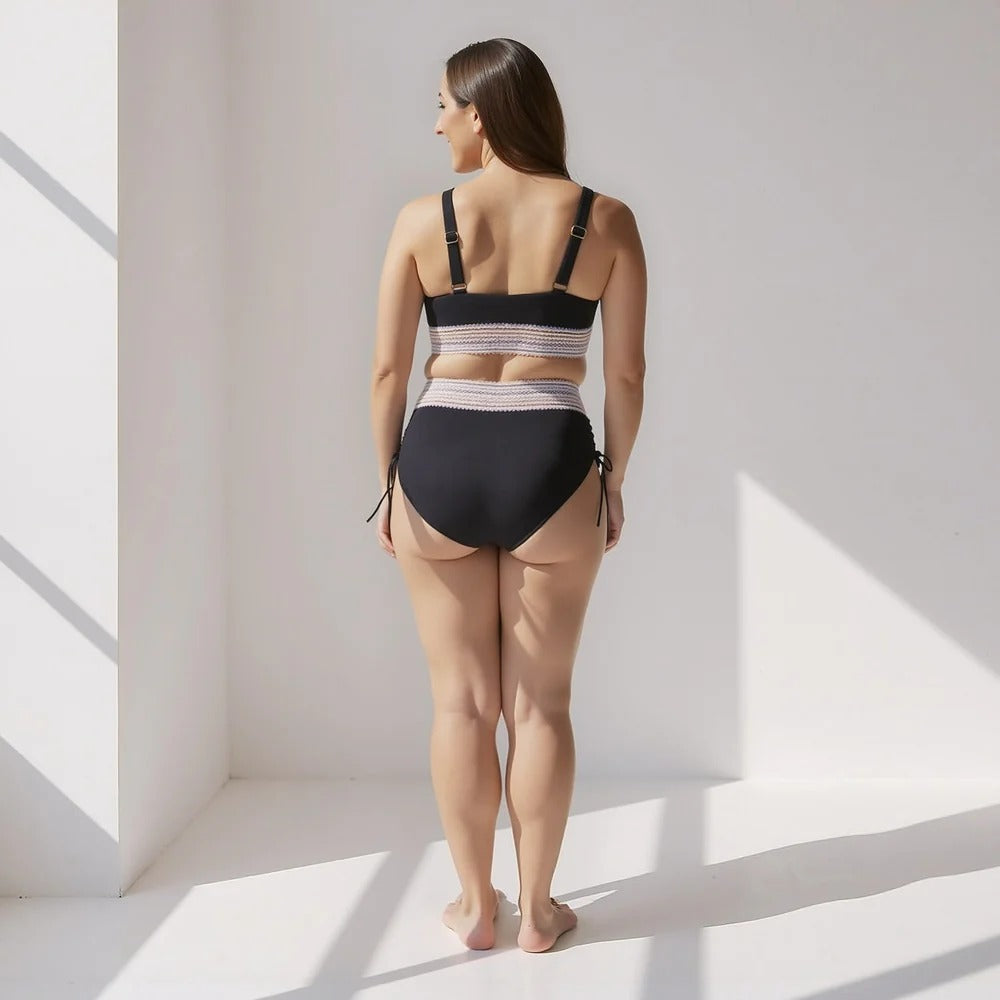Bikini de tiro alto con top halter y detalle elástico