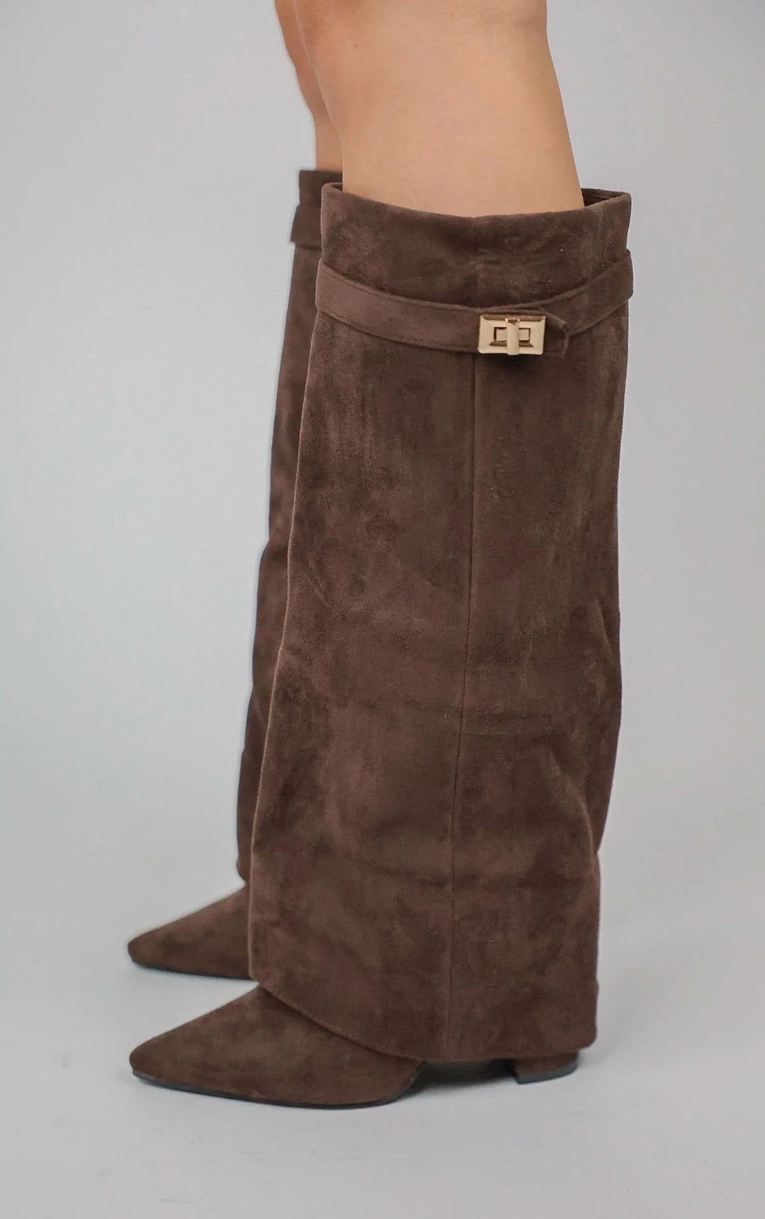 Botas altas efecto ante elegantes