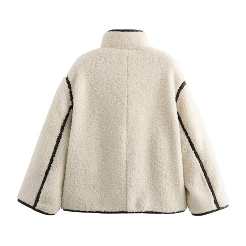 Chaqueta de lana con detalles negros