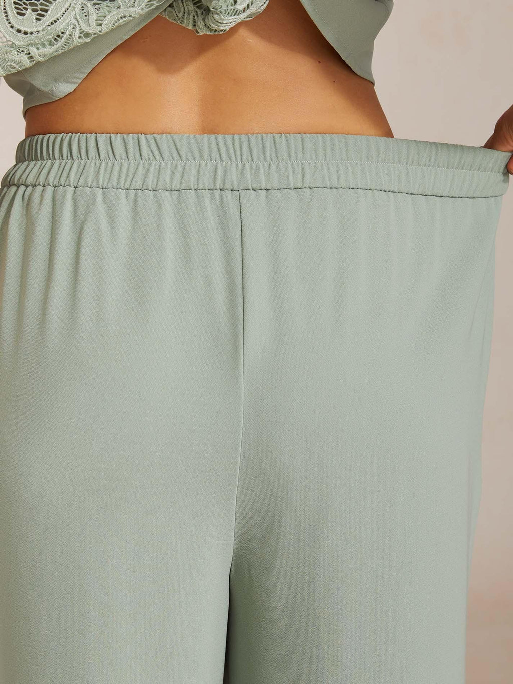 Pantalón ancho de tiro medio con cintura elástica y bolsillos - Nhaura