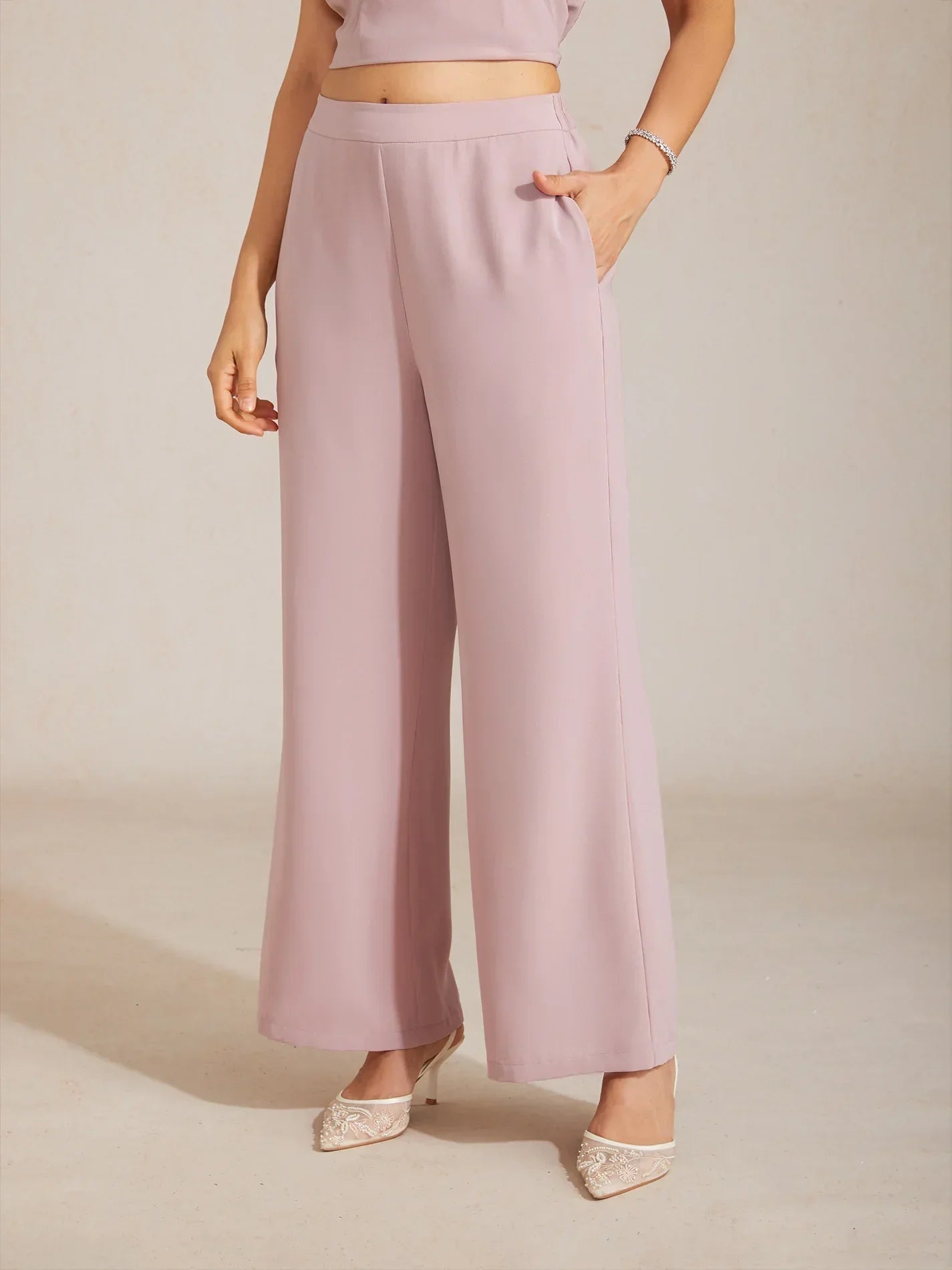 Pantalón ancho de tiro medio con cintura elástica y bolsillos - Nhaura