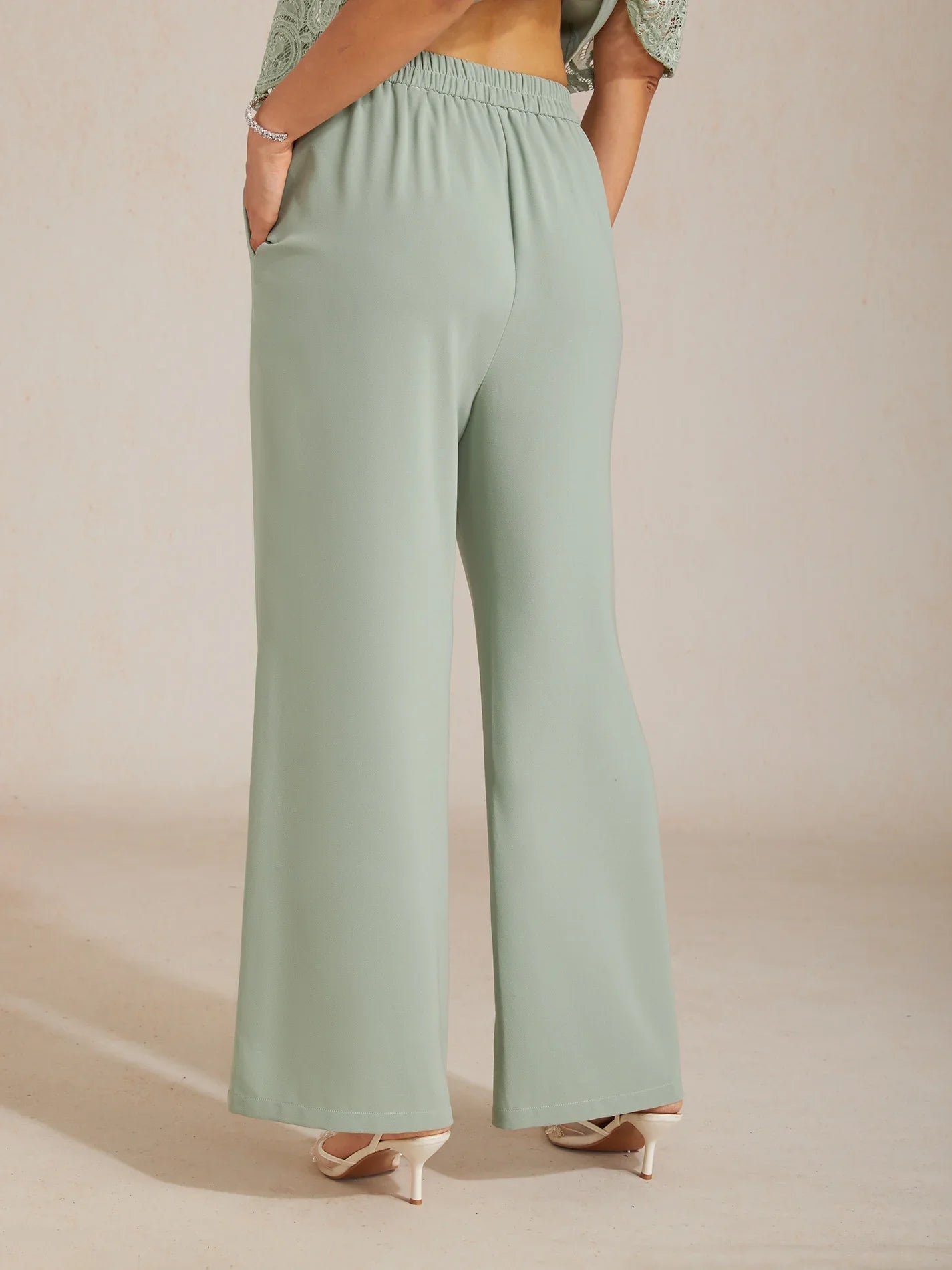 Pantalón ancho de tiro medio con cintura elástica y bolsillos - Nhaura