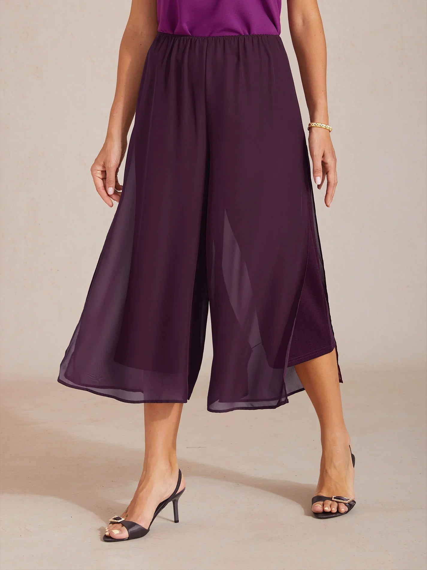 Pantalón recto de largo cropped con sobrecapa de gasa abierta - Nhaura