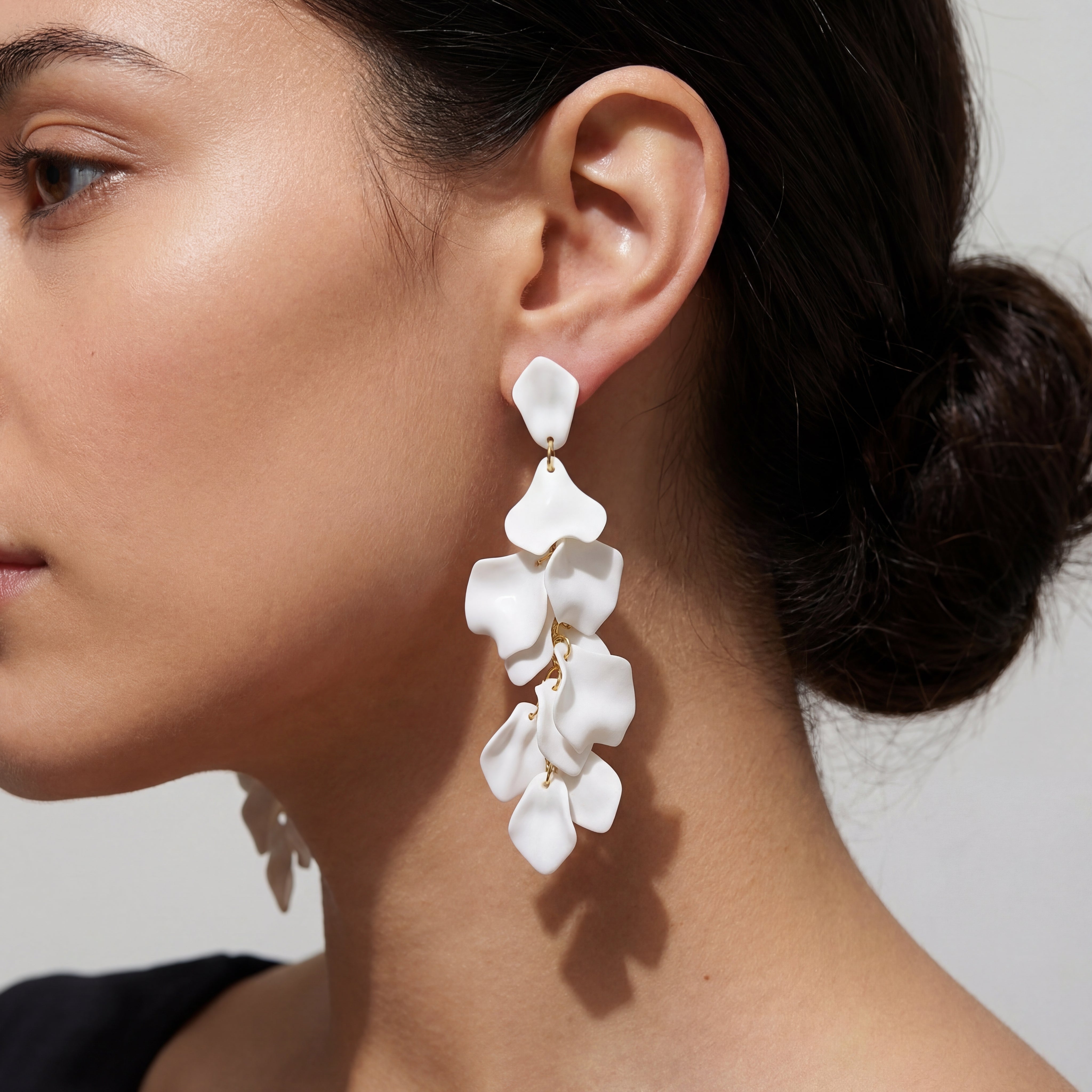 Pendientes de Gotas con Pétalos de Orquídea
