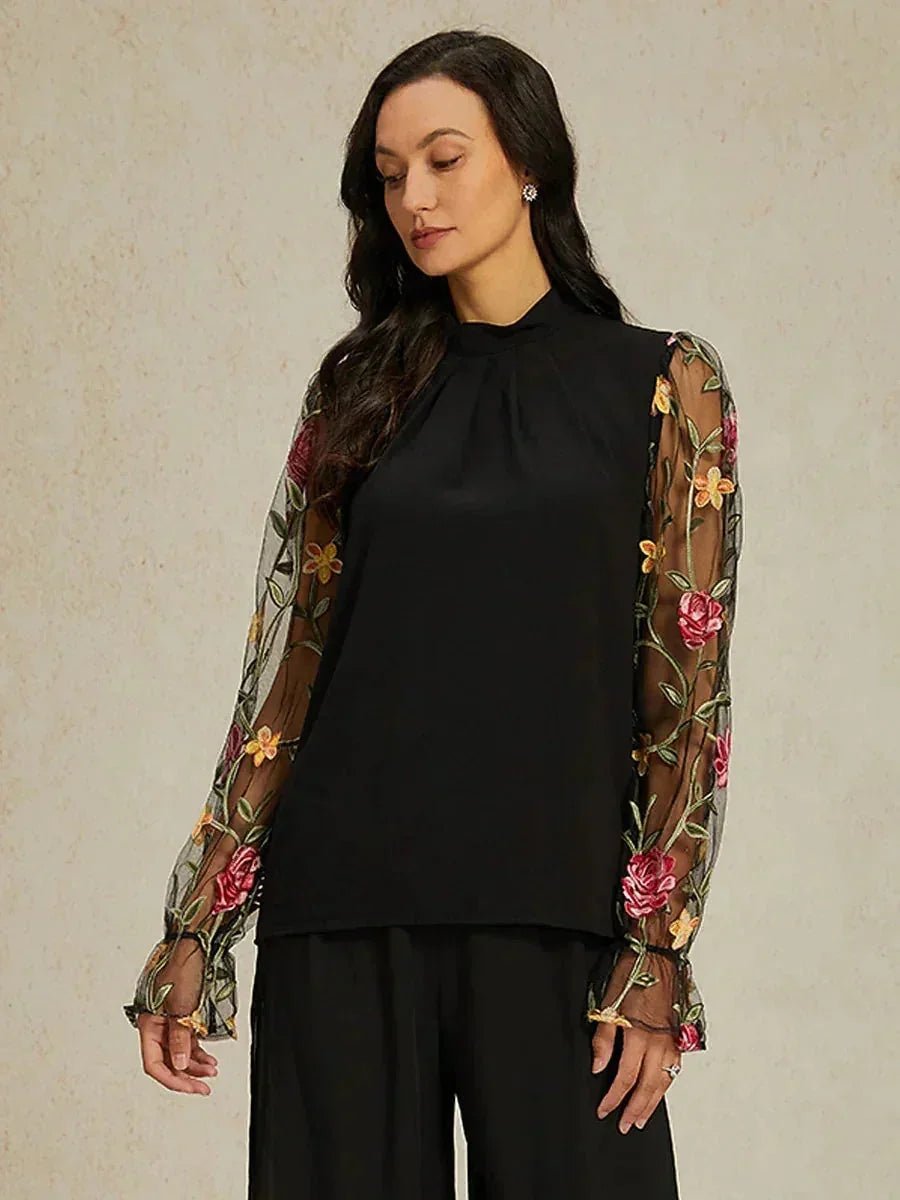 Top discreto de tul con bordado floral - Nhaura