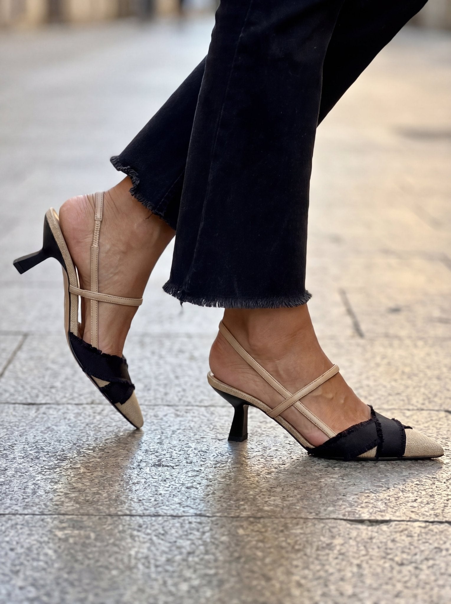 VANTA™ | BAILARINAS ABIERTAS DE TACÓN BAJO - Nhaura
