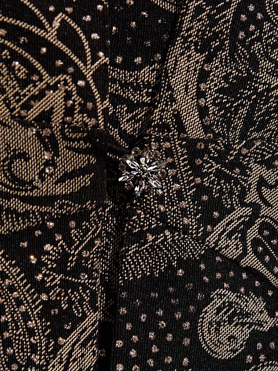 Vestido con chaqueta paisley y sutil detalle de lentejuelas - Nhaura