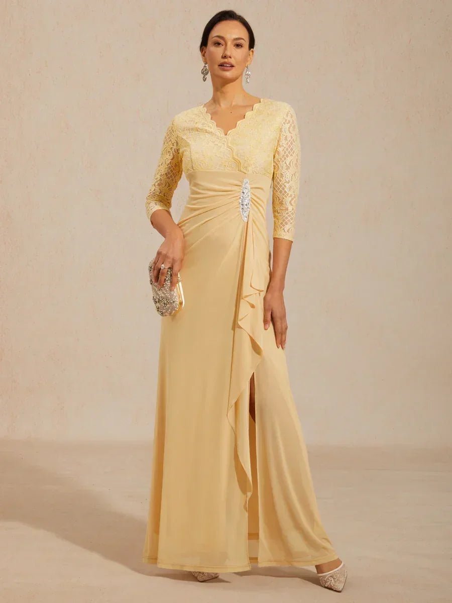 Vestido evasé de encaje con cintura imperio y detalle de pedrería - Nhaura