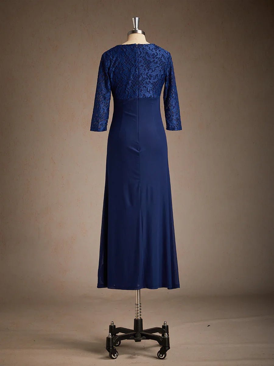 Vestido evasé de encaje con cintura imperio y detalle de pedrería - Nhaura