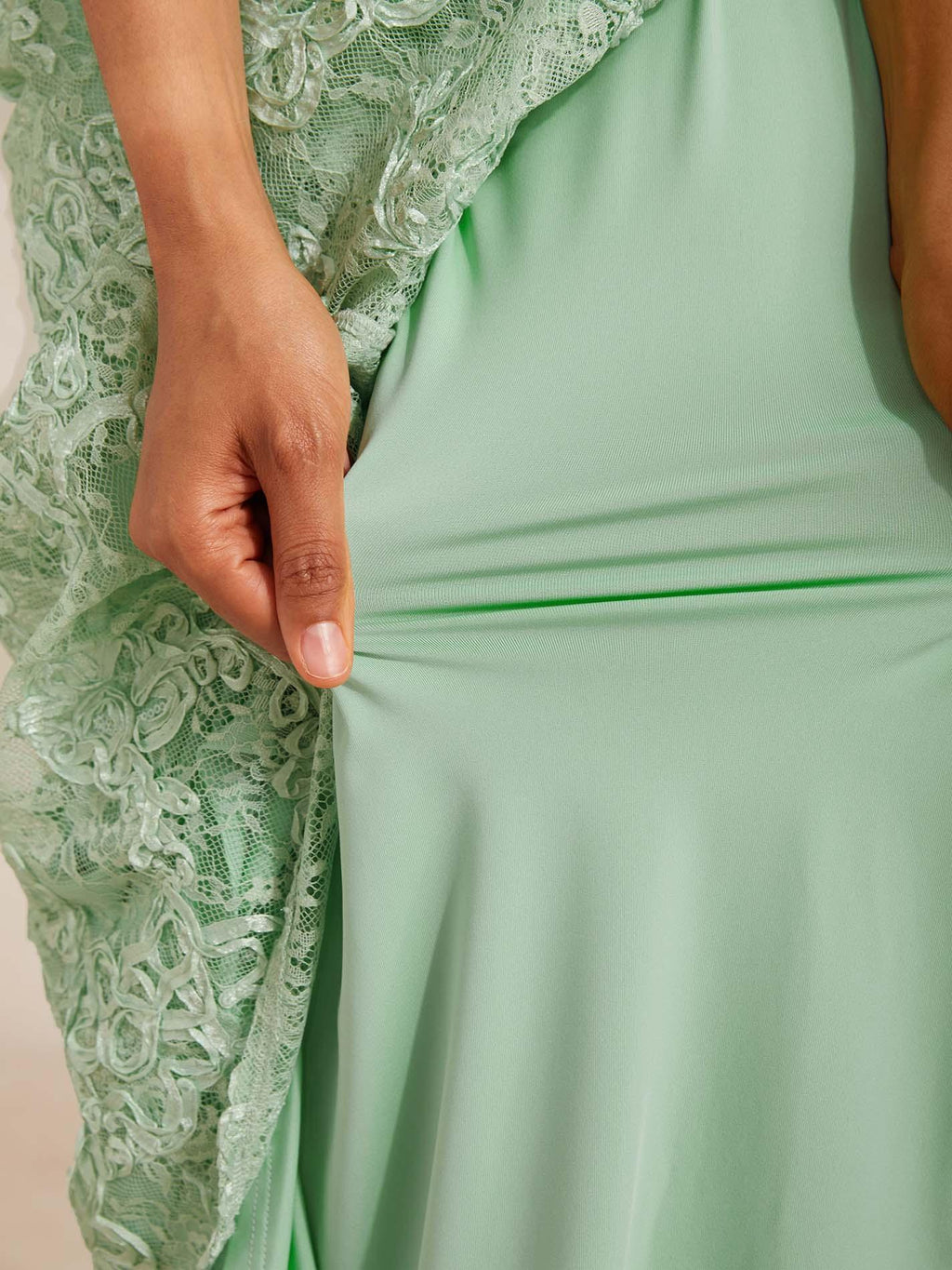 Vestido evasé de encaje rosetón con detalles de lentejuelas - Nhaura