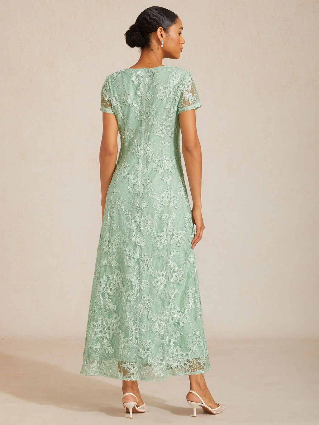 Vestido evasé de encaje rosetón con detalles de lentejuelas - Nhaura