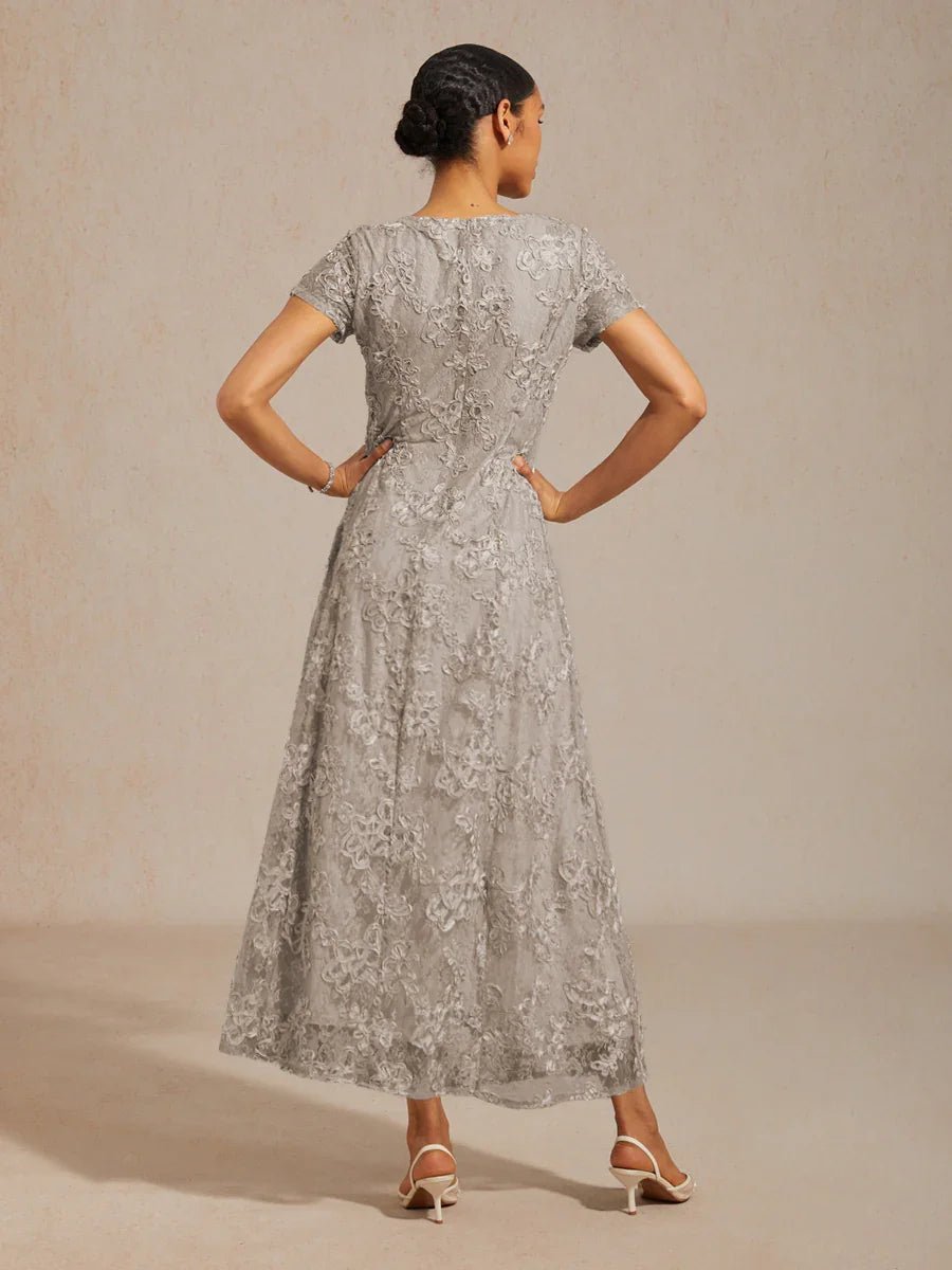 Vestido evasé de encaje rosetón con detalles de lentejuelas - Nhaura
