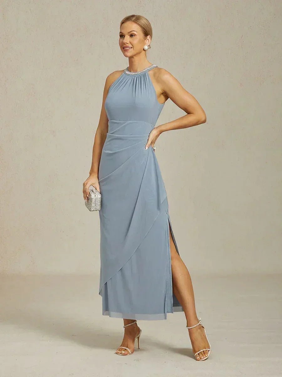 Vestido largo halter elegante con pedrería y detalle de volante - Nhaura