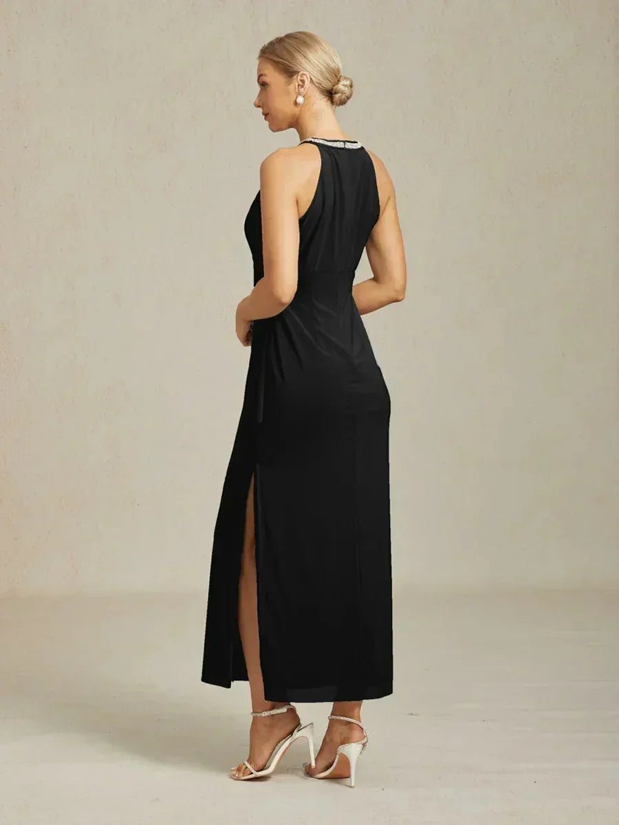 Vestido largo halter elegante con pedrería y detalle de volante - Nhaura