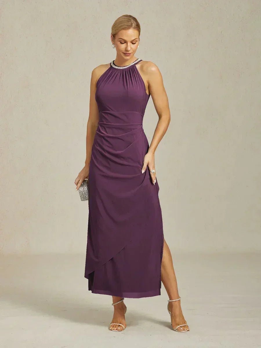 Vestido largo halter elegante con pedrería y detalle de volante - Nhaura