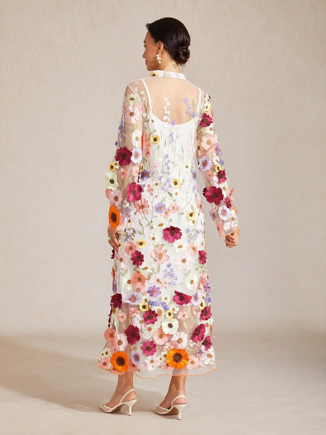 Vestido largo semitransparente con bordado floral 3D - Nhaura