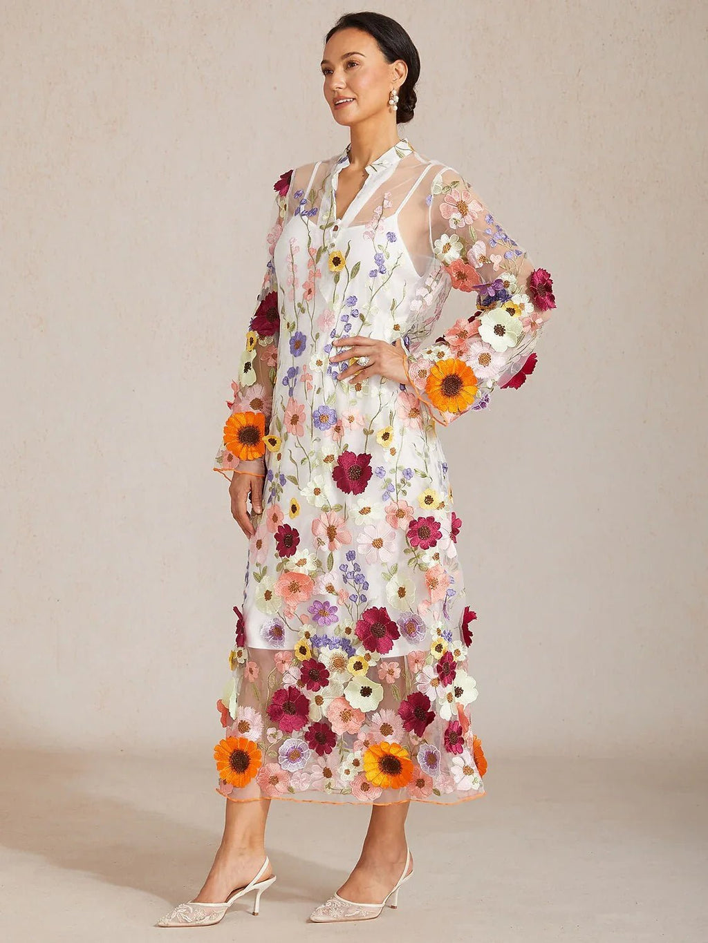 Vestido largo semitransparente con bordado floral 3D - Nhaura