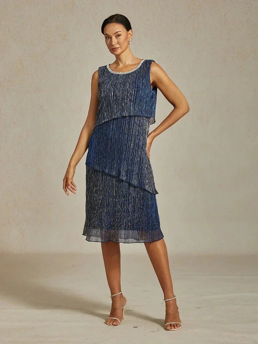 Vestido midi de gasa plisada metalizada con cuello redondo de pedrería - Nhaura