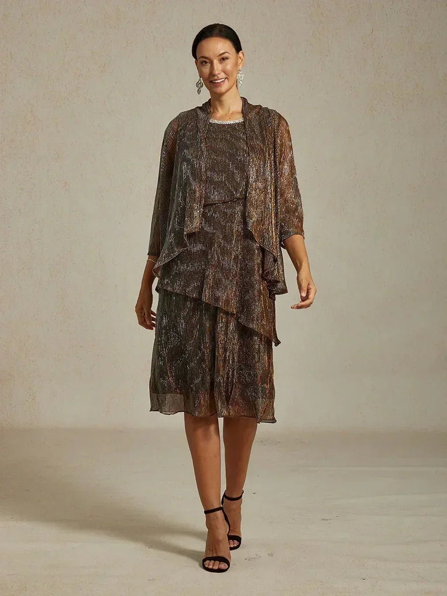 Vestido midi de gasa plisada metalizada con cuello redondo de pedrería - Nhaura